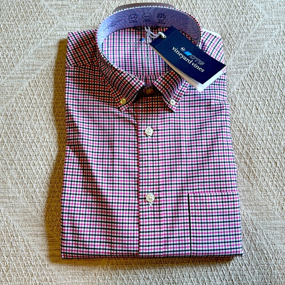 Brand NWT Vineyard Vines long sleeve button up